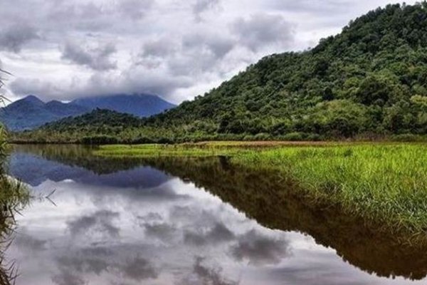 Danau Tadow Singkawang Utara